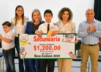 MÁS DE 16 MIL ESTUDIANTES BECADOS EN 3 AÑOS