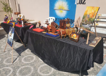 Proponen pintores y artesanos locales un Bazar en donde expongan y vendan sus piezas