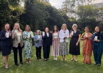 SE REÚNE PAOLA RODRÍGUEZ CON EMBAJADORAS DE VARIOS PAÍSES EN MÉXICO