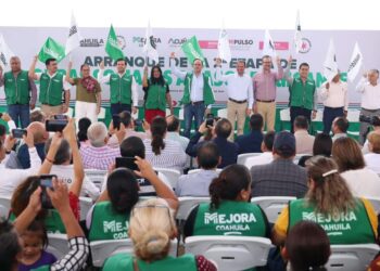 ARRANCA MANOLO 200 OBRAS SOCIALES MÁS EN COAHUILA