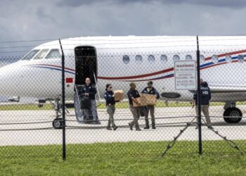 EU le confisco a Nicolás Maduro un lujoso avión