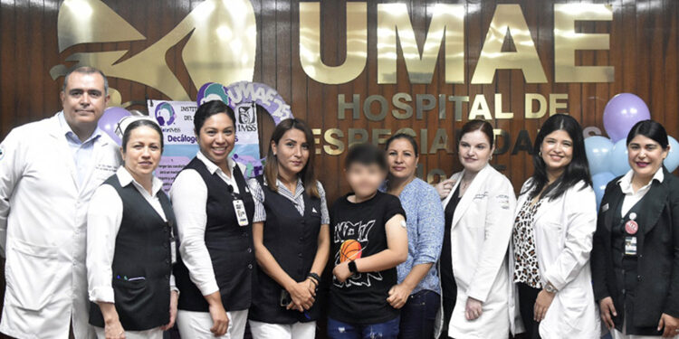 Coloca UMAE No. 25 del IMSS en Nuevo León sensores a pacientes pediátricos con diabetes para monitorear niveles de glucosa