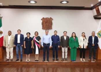 SE REÚNE MANOLO CON ALCALDESAS Y ALCALDES ELECTOS DE LA REGIÓN DESIERTO