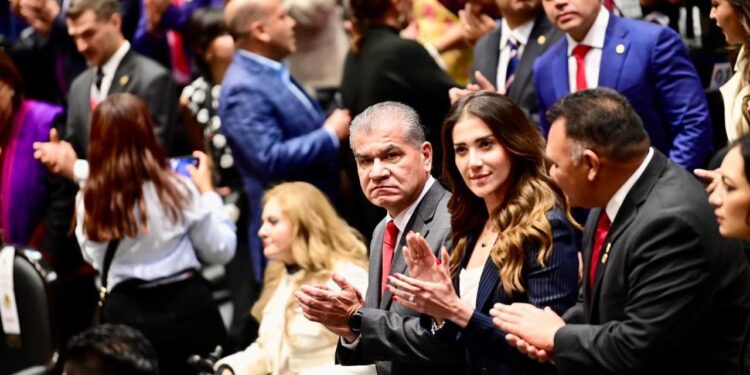 Toman el pleno del Senado