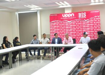 Concluye el Diputado Local Guillermo Ruiz Entrega de Becas