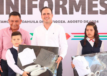 En Acuña entregaran los uniformes y tenis que envía el Gobierno del Estado