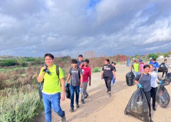 Estudiantes de preparatoria y Autoridades unen esfuerzos en favor del medio ambiete