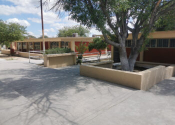 Evalúan a alumnos de secundaria para saber cómo andan en matemáticas y español