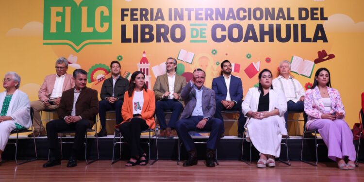 INAUGURA MANOLO JIMÉNEZ LA FERIA INTERNACIONAL DEL LIBRO COAHUILA 2024 «LEER ES DE GIGANTES