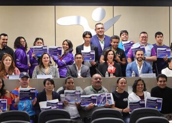 RECIBE LÍNEA VERDE TORREÓN DISTINCIÓN DEL PROGRAMA ‘NADO X MI CORAZÓN’