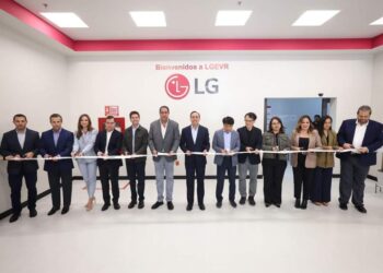 REITERA MANOLO SU COMPROMISO DE SEGUIR GENERANDO MEJORES CONDICIONES PARA LOS INVERSIONISTAS