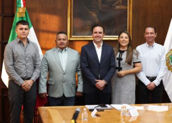 SE REÚNE GOBERNADOR CON ALCALDES ELECTOS DE LAS REGIONES NORTE Y 5 MANANTIALES