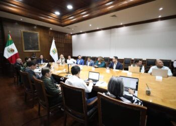 IMPULSAREMOS CON TODO LA REGIÓN CARBONÍFERA: MANOLO