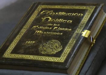 LOS PODERES EJECUTIVO Y LEGISLATIVO, EMPEÑADOS EN IMPLANTAR EN MÉXICO UN “GOBIERNO DE FACTO”