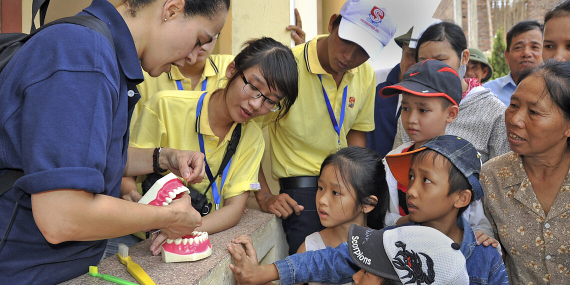 VINH, VIETNAM (July 13, 2012) Hospital Corpsman 3rd Class Maria Aluma-Lopez gives instruction on oral hygiene to children and adults at a medical civic action project at Nguyen Thi Minh Khai. Numerous civil action projects will be conducted during Pacific Partnership 2012 over the course of the two-week mission in Vietnam. Pacific Partnership is the largest annual humanitarian and civic action mission in the Asian-Pacific region. Military and civilian professionals from 10 other nations and 14 international and local non-government organizations have partnered to execute tailored humanitarian assistance projects and subject matter expert exchanges. (U.S. Navy photo by Mass Communication Specialist 2nd Class Roadell Hickman/Released) 120713-N-KW566-001
Join the conversation
http://www.facebook.com/USNavy
http://www.twitter.com/USNavy
http://navylive.dodlive.mil