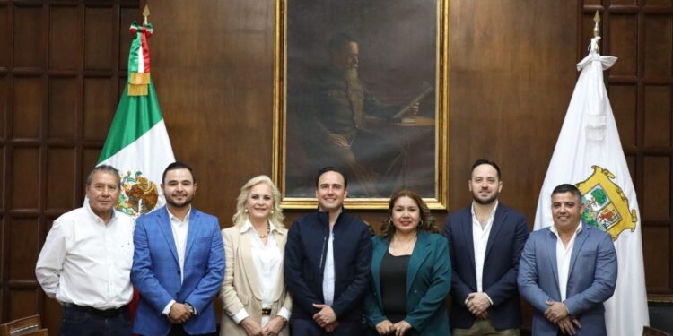 Jacobo Rodríguez se reúne con el gobernador Manolo Jiménez junto a alcaldes de la Región Carbonífera