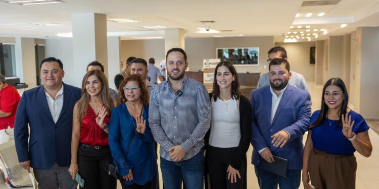 “Jacobo Rodríguez Inicia Proceso Entrega-Recepción con Firme Compromiso por Piedras Negras”