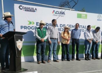 Estado impulsara proyectos que tecnifiquen el trabajo en el campo de Coahuila: MG