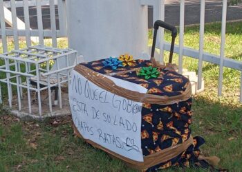 «regalo» de Los Chapitos para La Mayiza, causa polémica