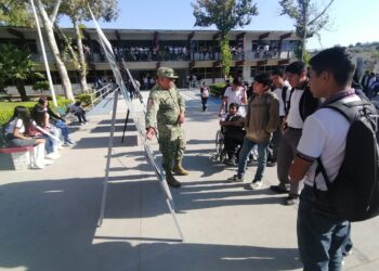 SEDENA muestra a alumnos de media superior su quehacer cotidiano