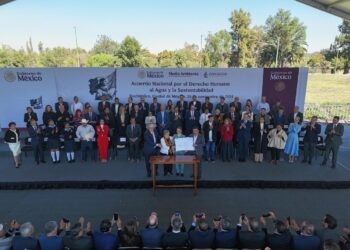 FIRMA COAHUILA ACUERDO NACIONAL POR EL DERECHO AL AGUA Y LA SUSTENTABILIDAD
