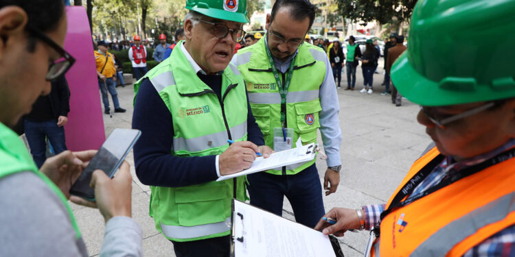 Realiza IMSS simulacro por conato de incendio para   fortalecer protocolos de Protección Civil