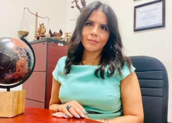 Se ordena que a Jueza se le restituya en sus funciones