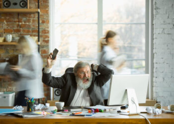Crisis de salud mental provoca pérdida de 12,000 millones de días cada año para empresas
