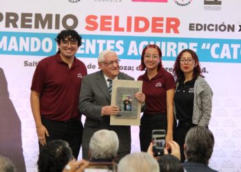 COAHUILA SE SUMÓ AL HOMENAJE A ARMANDO FUENTES AGUIRRE “CATÓN”