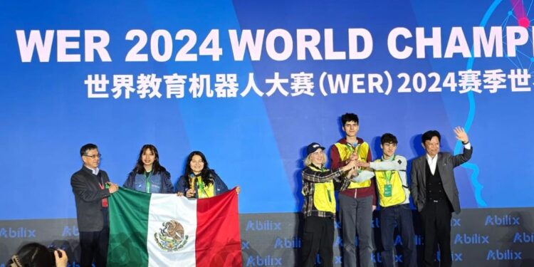 Jóvenes mexicanas, estudiantes de la Escuela Técnica Roberto Rocca destacan en la Final Mundial de Robótica en China