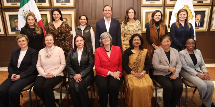 SEGUIMOS FORTALECIENDO LAS RELACIONES INTERNACIONALES DE COAHUILA: MANOLO