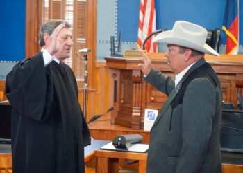 Tom Schmerber Presta Juramento y Agradece Voluntad de Jacobo Rodríguez para Trabajar en Seguridad