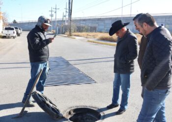 Llega equipo Vactor a Sabinas para desazolvar red de drenaje