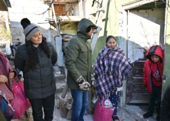 Abrigando Corazones: Municipio y Estado Brindan Ayuda a Familias Vulnerables Ante el Frío