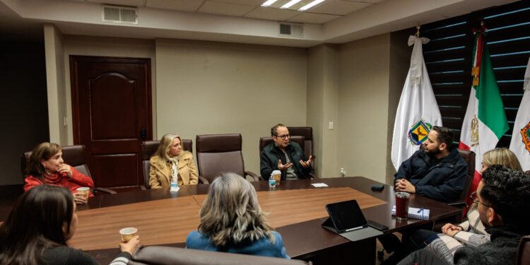 Reunión con el Colegio de Arquitectos para Impulsar el Desarrollo Urbano