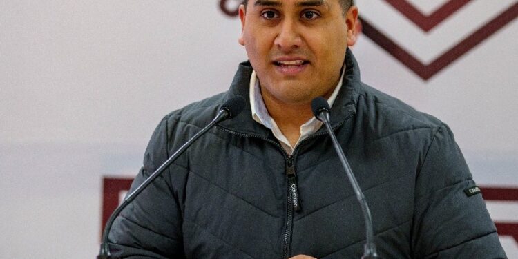 Jacobo Rodríguez honra la memoria de Claudio Mario Bres Garza y presenta iniciativas para los jóvenes