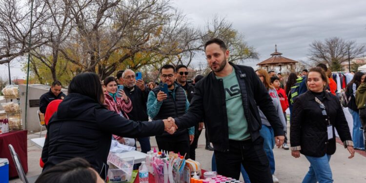 Más de 100 comerciantes participan en la primera edición de “Mi Mercadito”