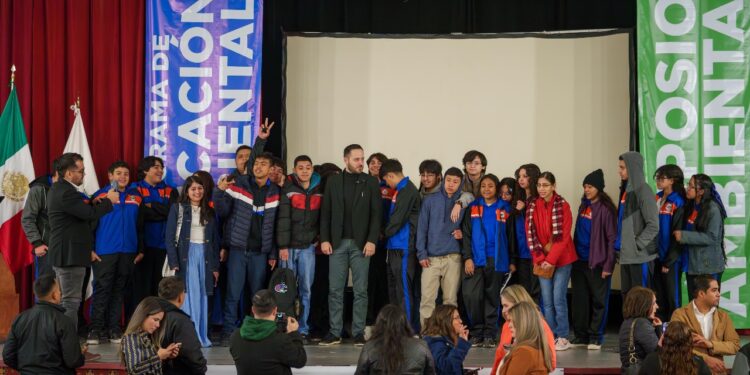 En el marco del Día Mundial de la Educación Ambiental el alcalde Jacobo Rodríguez llevó a cabo un Simposio Ambiental