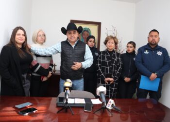 Lanzan en Sabinas línea segura para mujeres que sufren violencia.