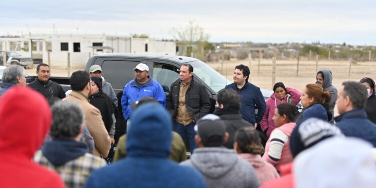 El alcalde continuo con gestiones y apoya a la comunidad del sector Las Flores