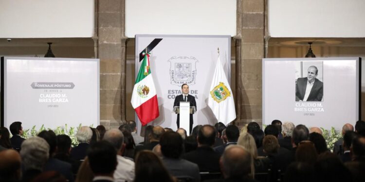 RINDE COAHUILA HOMENAJE PÓSTUMO A CLAUDIO BRES GARZA