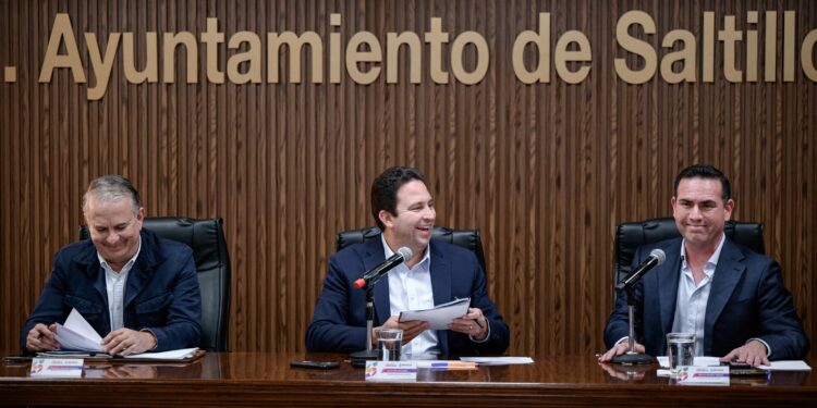 Impulsar la competitividad de Saltillo es prioridad: Javier Díaz