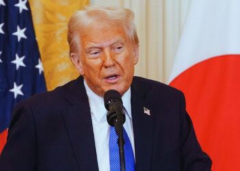 Ex agente de la DEA le dice a Donald Trump que eliminar cárteles mexicanos es inviable