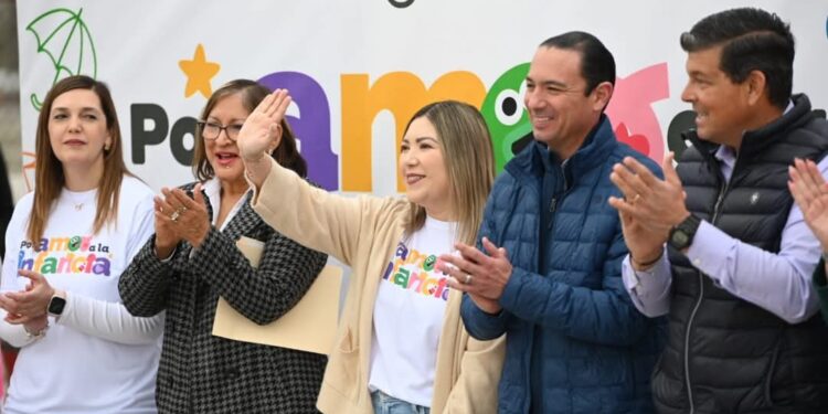 Realizan brigada “Por Amor a la Infancia” en la escuela primaria Julia Tapia de Flores