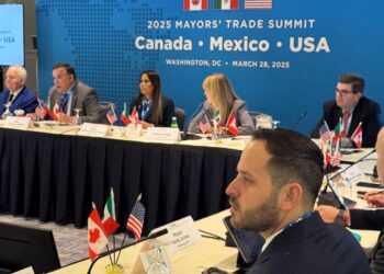 Consolida alcalde a Piedras Negras como un pilar en el comercio