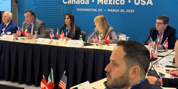 Consolida alcalde a Piedras Negras como un pilar en el comercio