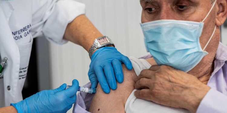 Destacan la importancia de completar esquemas de vacunación