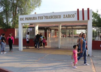 LISTOS PARA REGRESAR A LAS AULAS MAS DE UN MILLÓN DE ESTUDIANTES