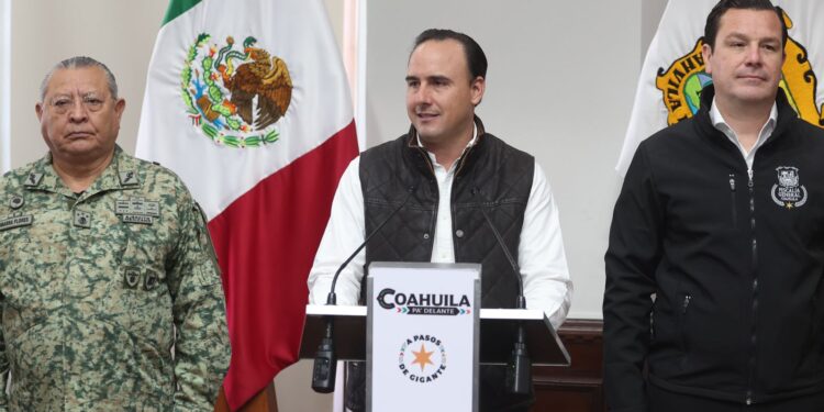 TRABAJANDO EN EQUIPO POR UN COAHUILA SEGURO Y EN ORDEN: MANOLO