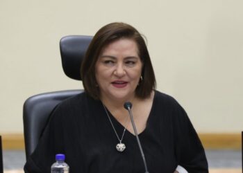 “NO PODEMOS CONVERTIR LAS CAMPAÑAS EN UN COLISEO ROMANO”: ESPECIALISTAS ADVIERTEN RIESGOS DEL NUEVO ACUERDO DEL INE